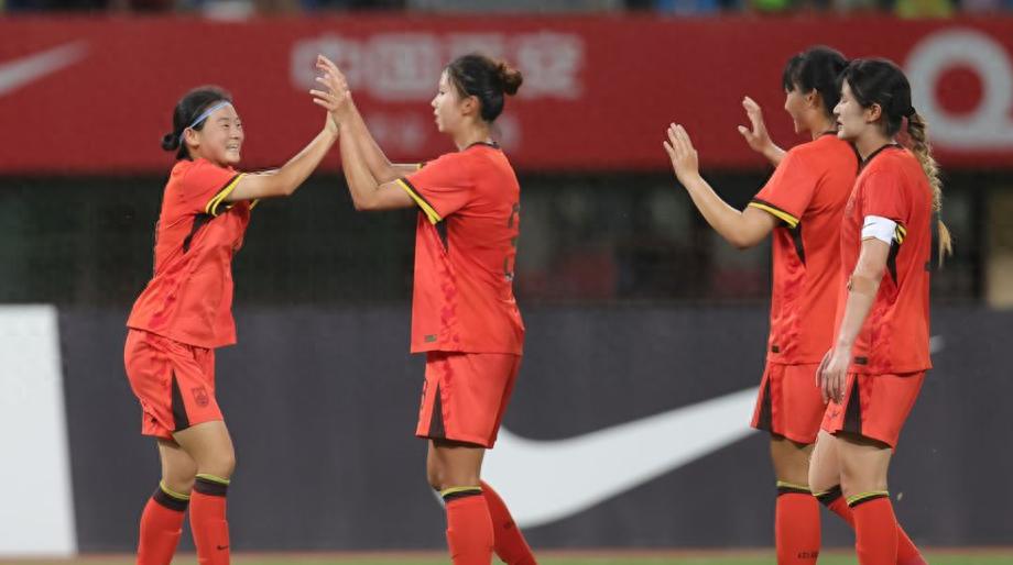 U20女足连轰2记任意球世界波！王爱芳超远吊射，张怡倩无解弧线球 (http://www.busunion.cn/) 体育 第1张