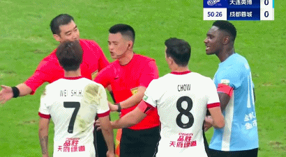 中超激烈冲突！20人互相推搡，马莱莱两次“惹祸”，杨帅逃红 (http://www.jingganghuifeng.com.cn/) 体育 第5张