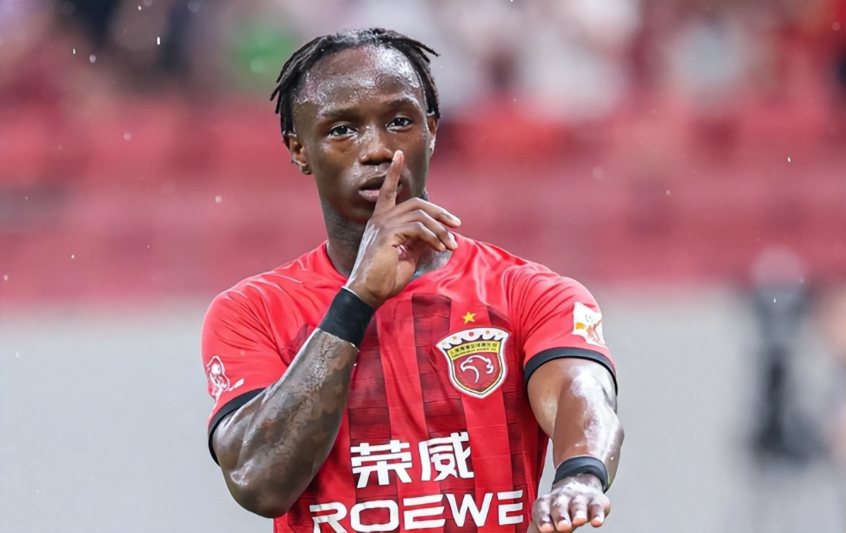 20轮仅首发1次，成都蓉城花30万欧买了个废材，堪称中超最差引援 (http://www.armanice.com/) 体育 第4张