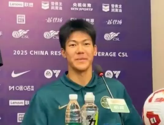 张瑷晖：国安是我家乡的球队；踢了两场了现在不怎么紧张了