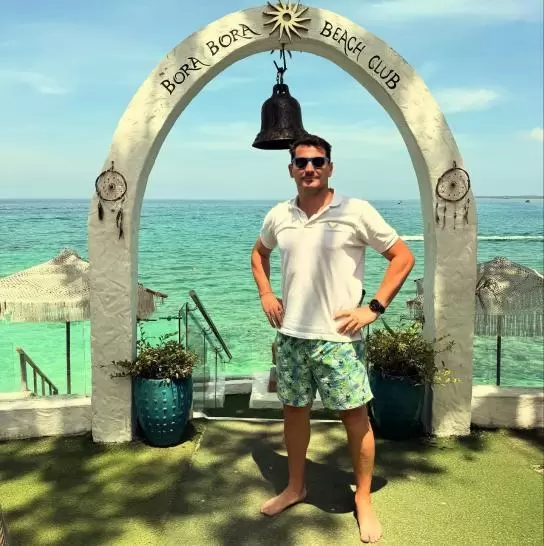卡西再度回应恋情绯闻：没有别的混蛋可以写了吗，总是盯着我