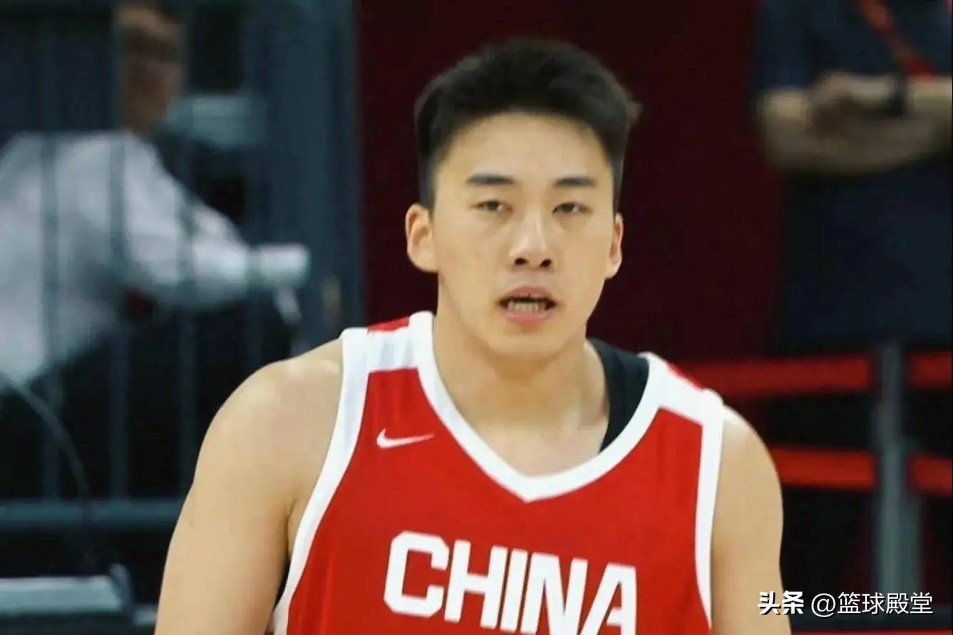 男篮备战韩国！李昂指导王俊杰，破联防成关键，球队直指四强！ (http://www.busunion.cn/) 体育 第3张