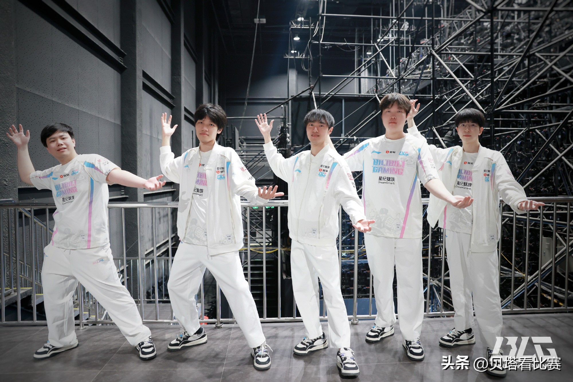 BLG败给AL，7连胜被终止！粉丝爆破官博：双C太菜！对不起Bin (http://www.jingganghuifeng.com.cn/) 体育 第5张