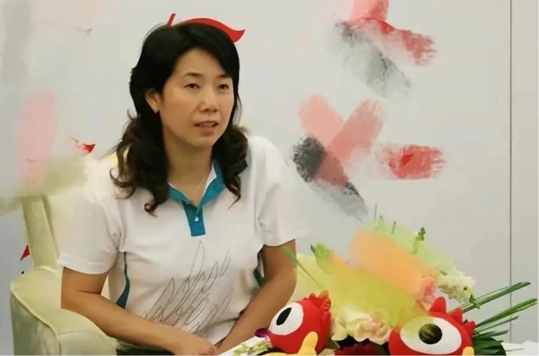 国乒功勋两获奥运金牌，却被嘲万年老二，50岁结婚，丈夫身份成谜 (http://www.jingganghuifeng.com.cn/) 体育 第5张