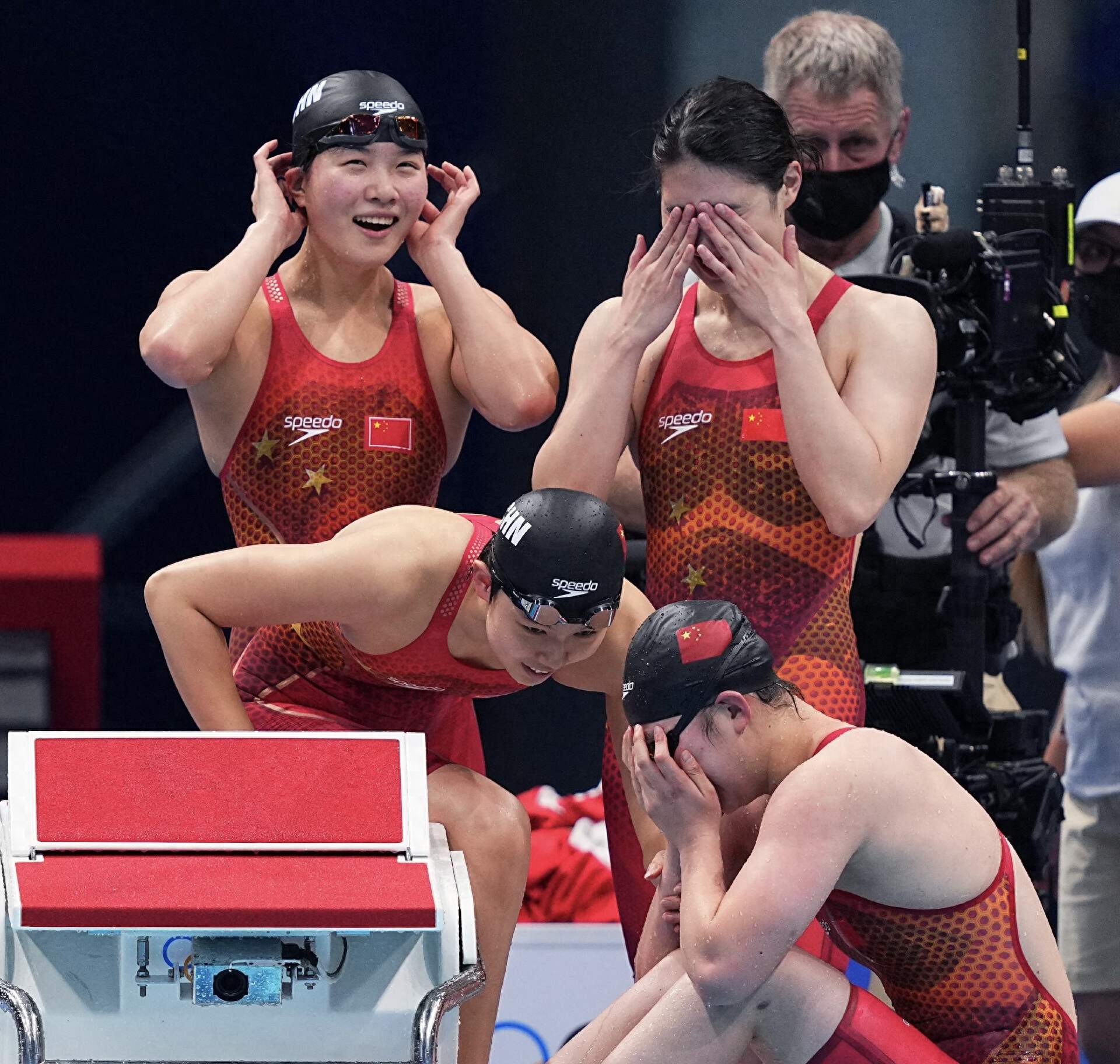 最后50米绝杀美国队！4位中国小将决赛逆转夺冠，网友一片沸腾 (http://www.busunion.cn/) 体育 第1张