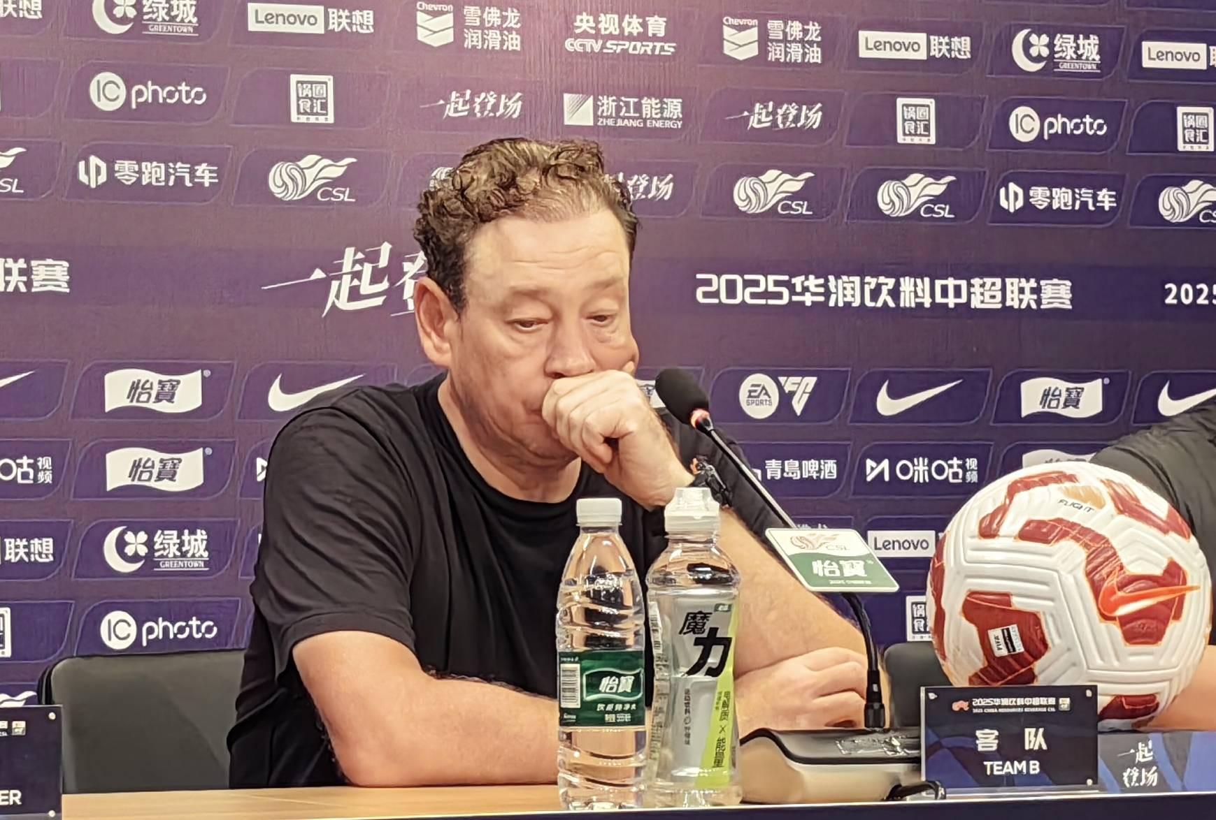 东体：斯卢茨基团队多次复盘最近三场比赛；吴曦能否出战待定 (http://www.tiidu.cn/) 娱乐 第1张
