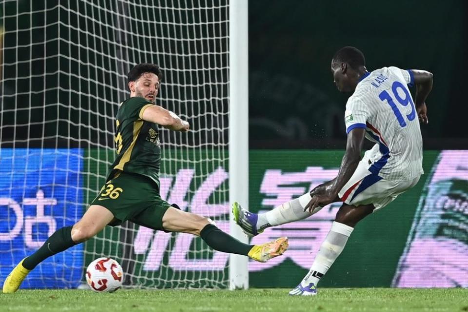 申花35天首胜！暂时排名榜首，10战海牛全胜，于汉超压哨救主 (http://www.tiidu.cn/) 娱乐 第2张