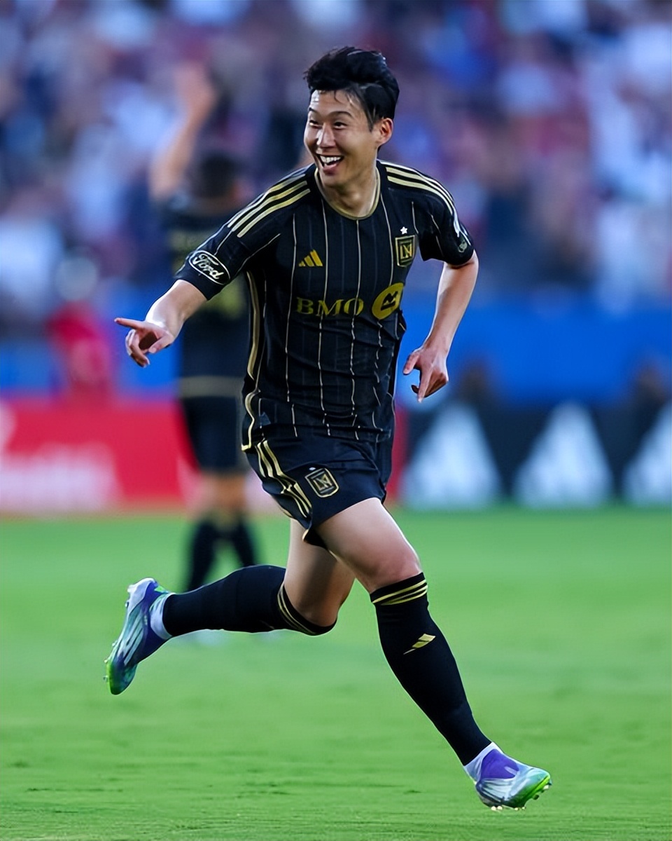 韩足晚报（2025.8.24）——He is GOAT！孙兴慜美职联首球惊艳全场 (http://www.armanice.com/) 体育 第2张