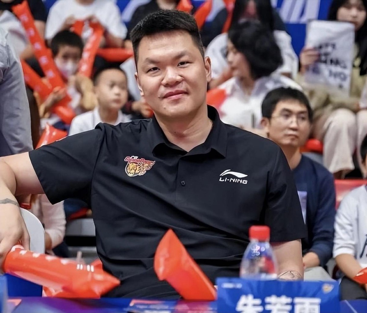梳理CBA大交易脉络：广东花千万签陈国豪，尚未确定换来焦泊乔 (http://www.busunion.cn/) 体育 第2张