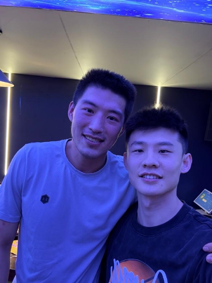 王岚嵚晒与张镇麟等人合照：一年队友，但足够幸运和自豪 (http://www.armanice.com/) 体育 第3张