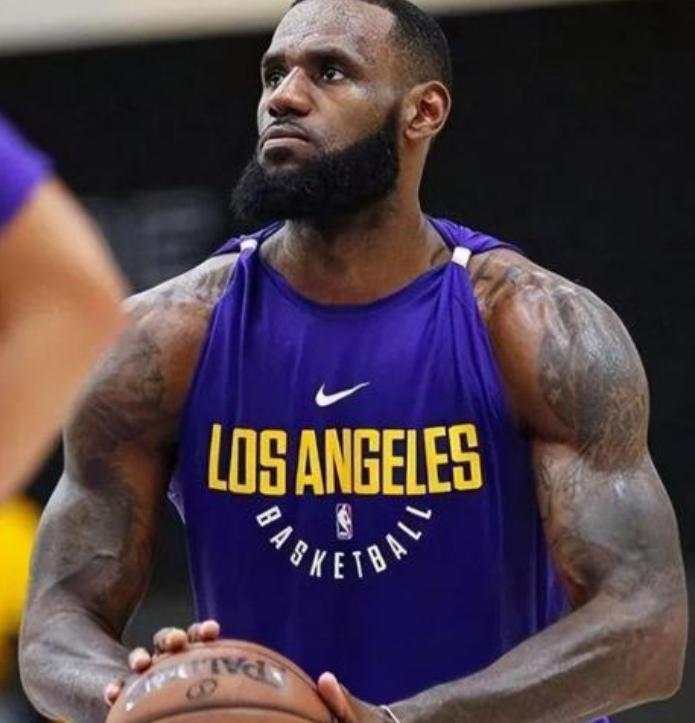 “我的麒麟臂，比你大腿都粗壮”，NBA有5人敢这样说 詹姆斯上榜 (http://www.jingganghuifeng.com.cn/) 体育 第5张