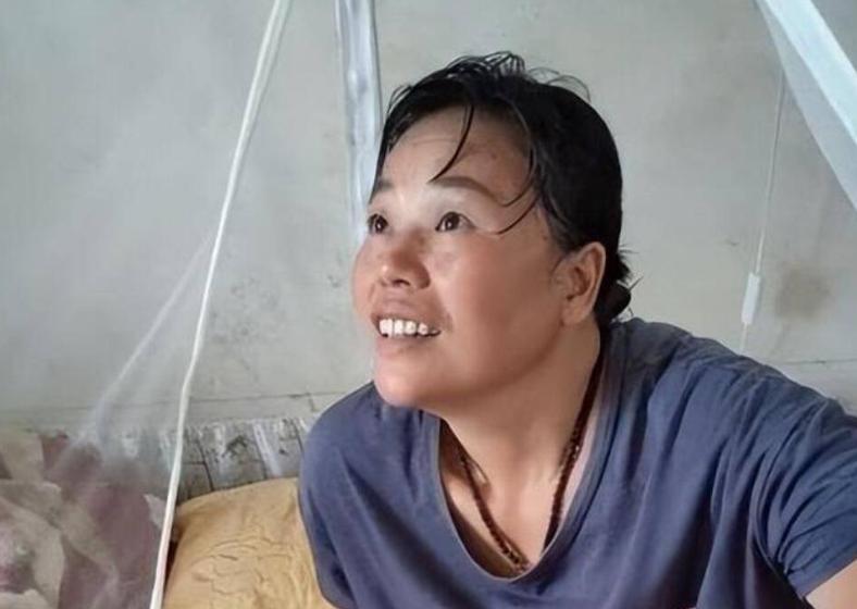 全红婵妈妈好朴实！吃咸鸭蛋稀饭，哥哥情商遭质疑，给全妹丢脸 (http://www.armanice.com/) 体育 第2张