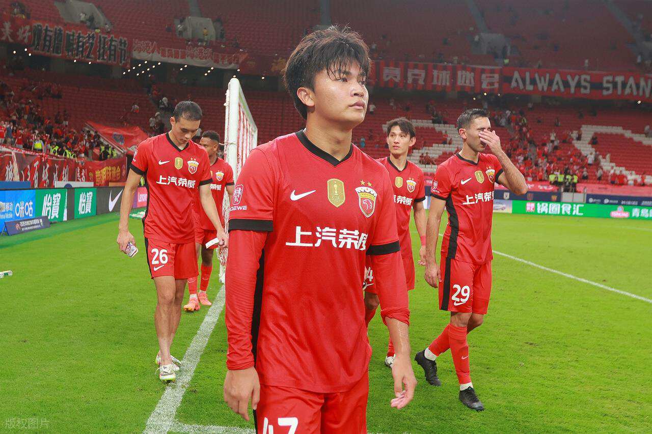 上港9月份刚吹响集结号！四大王牌就选择集体缺席，原因提前揭晓 (http://www.busunion.cn/) 体育 第3张