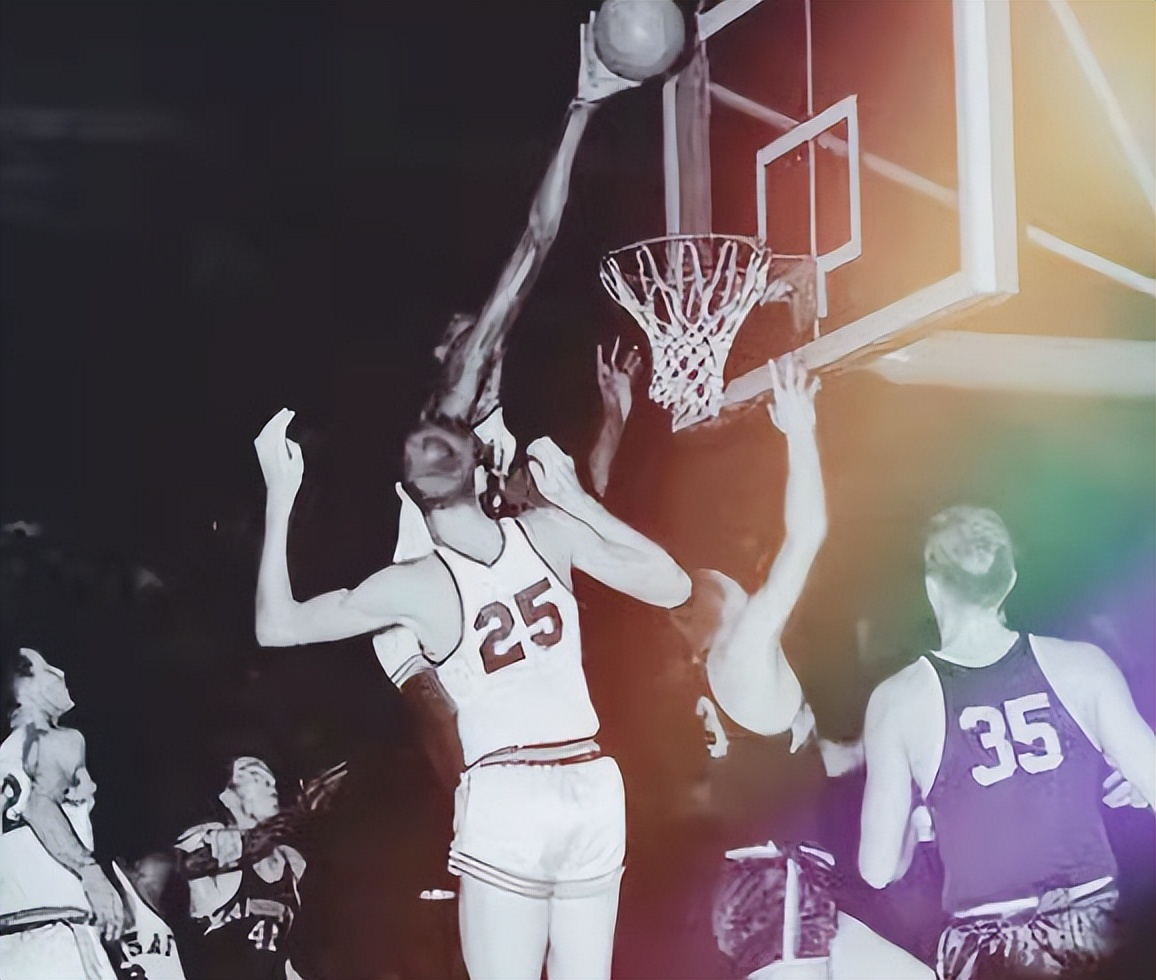 信不信由你，NBA这4人 真的差点摸到篮板上沿 詹姆斯上榜 (http://www.armanice.com/) 体育 第4张