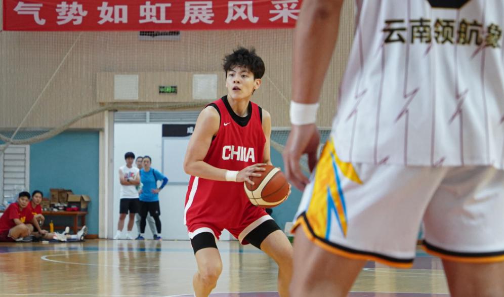 83比86惜败！中国女篮3分惜败男篮大学生队：韩旭杨舒予领衔出战 (http://www.armanice.com/) 体育 第2张