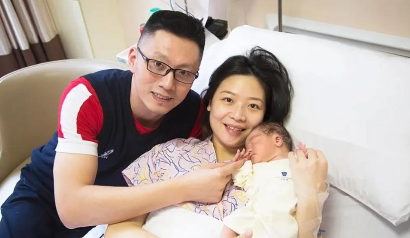女排最美队长生2胎！家世显赫富2代，官至副处级，丈夫是女排教练 (http://www.armanice.com/) 体育 第2张