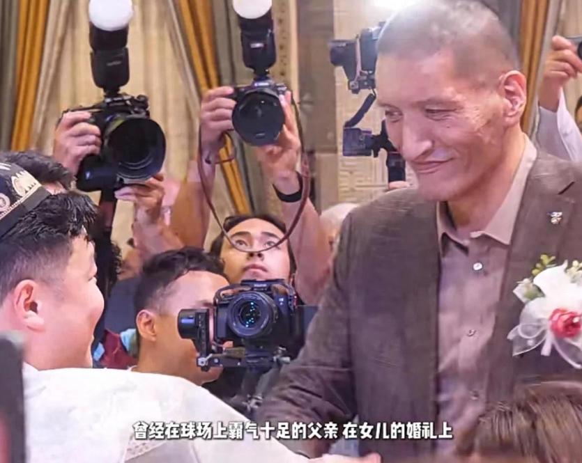 恭喜！巴特尔女儿结婚，篮球界众星齐聚新疆，郭士强、吴庆龙到场 (http://www.armanice.com/) 体育 第5张