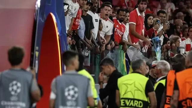 本菲卡主帅拉热下课；欧冠2-0领先遭阿塞拜疆球队逆转
