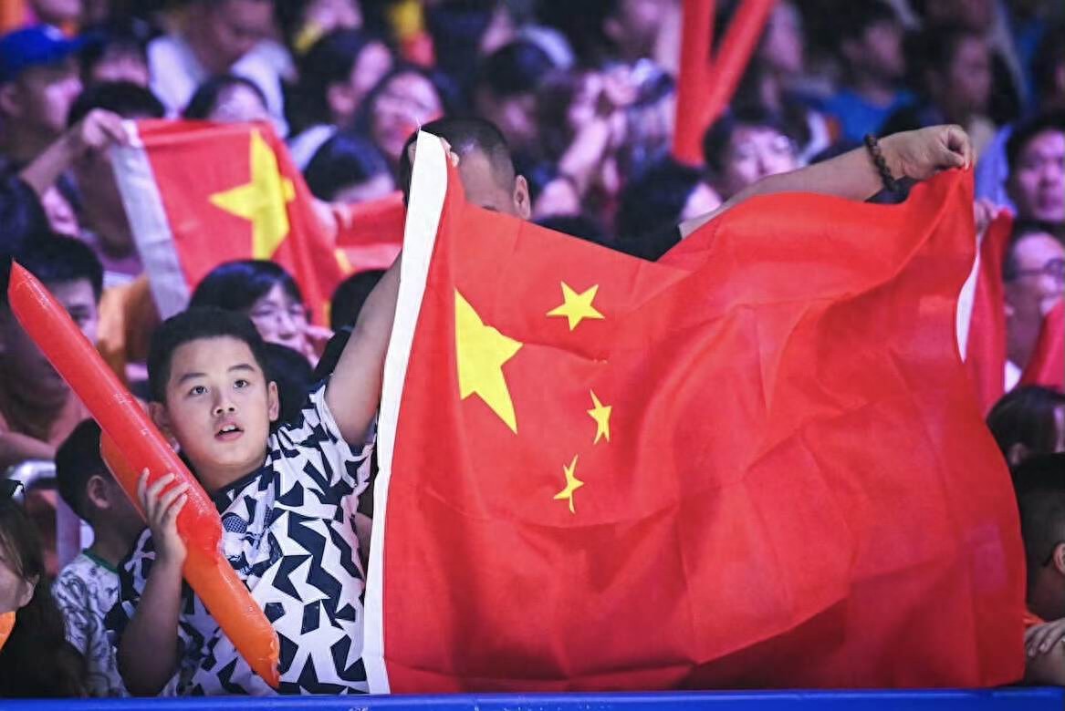 中国队濒临出局！2025世锦赛难求一胜，队员发挥引球迷不满 (http://www.armanice.com/) 体育 第1张