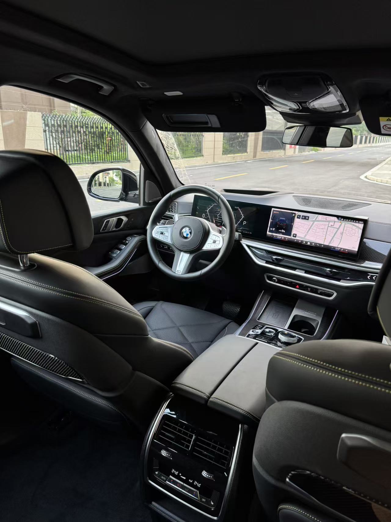 BMW X5：是“公路之王”，更不只是“公路之王”  |  星车场 (http://www.xuexiaoyu.cn/) abs 第5张