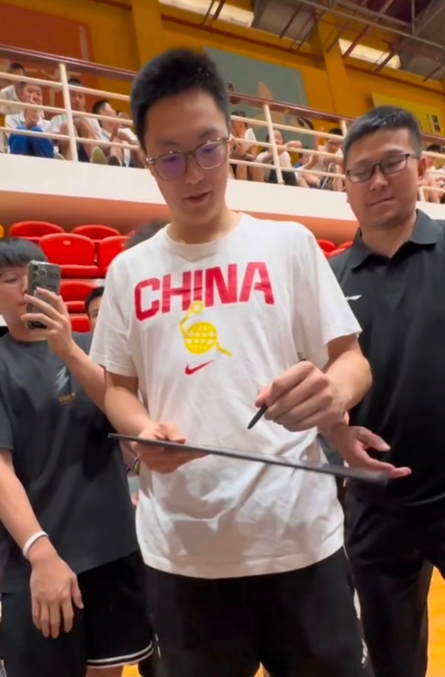 意外吗？中国男篮世排提升3位冲到第27，落后日本+跻身亚洲前五 (http://www.armanice.com/) 体育 第4张