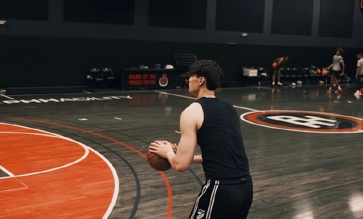 逐梦！曾凡博将代表篮网打NBA中国赛，争双向合同+年薪税前87万 (http://www.busunion.cn/) 体育 第3张