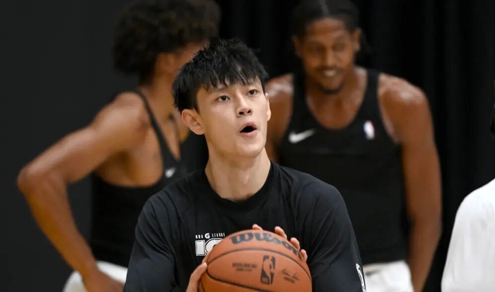 逐梦！曾凡博将代表篮网打NBA中国赛，争双向合同+年薪税前87万 (http://www.busunion.cn/) 体育 第4张