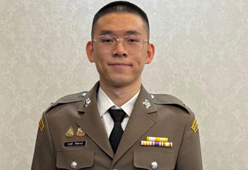 24岁羽毛球世界冠军被授少尉军衔，非首例！林丹李宗伟级别更惊人 (http://www.chichengjiaxiao.cn/) 体育 第1张