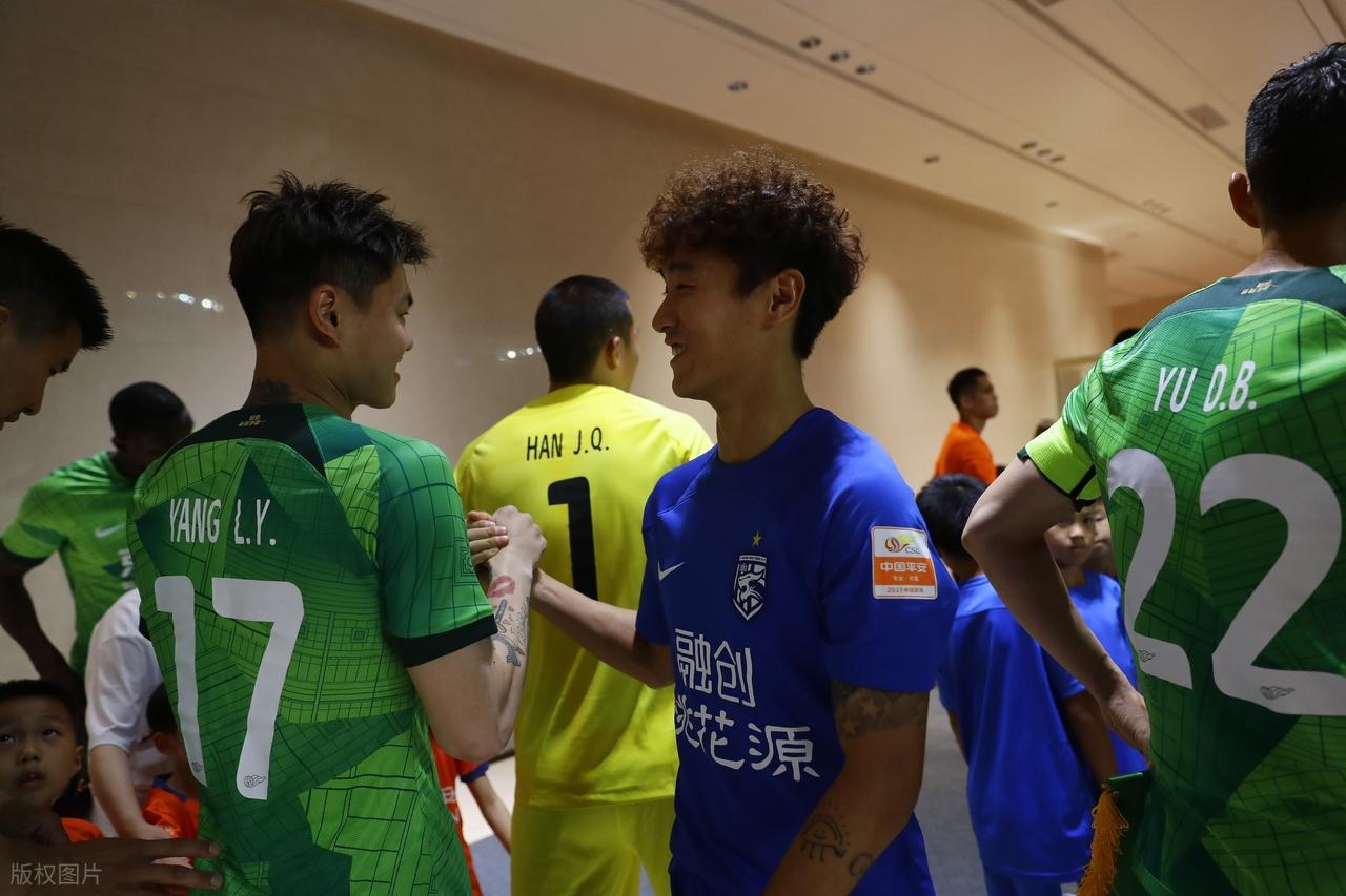 国安惨败夜，谁在向球迷竖起中指？ (http://www.armanice.com/) 体育 第4张