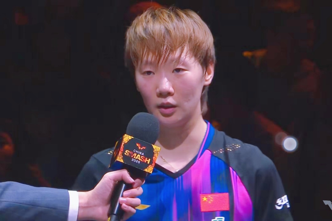 王曼昱夺冠，王励勤送花，孙颖莎亚军，王励勤不忘握手给予鼓励 (http://www.busunion.cn/) 体育 第4张