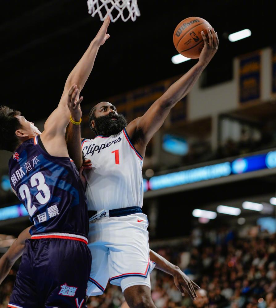保罗重返快船首秀！大胜广州47分！欢迎来到NBA！ (http://www.tiidu.cn/) 娱乐 第3张