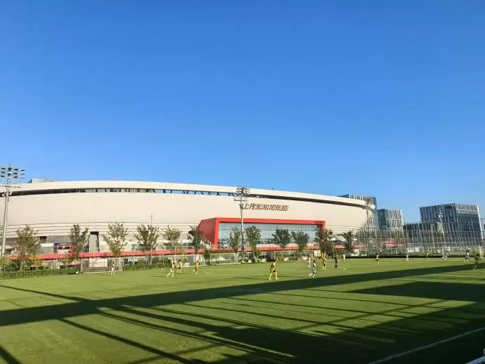 热身赛：上海海港4-3青岛西海岸，莱昂纳多梅开二度