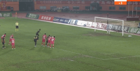 青岛红狮锁定降级名额！剩4轮落后11分，6战不胜，张一轩送点 (http://www.armanice.com/) 体育 第4张