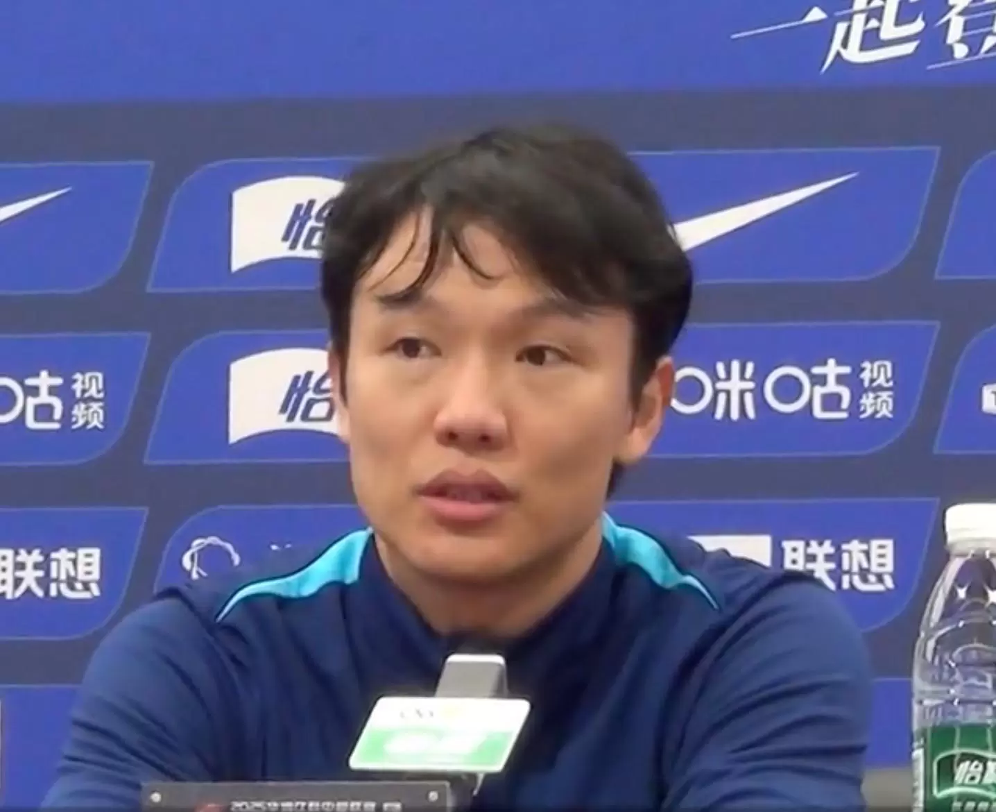 邓卓翔：邓涵文和廖承坚出现拉伤，郭嘉宇之前被撤下是保护他