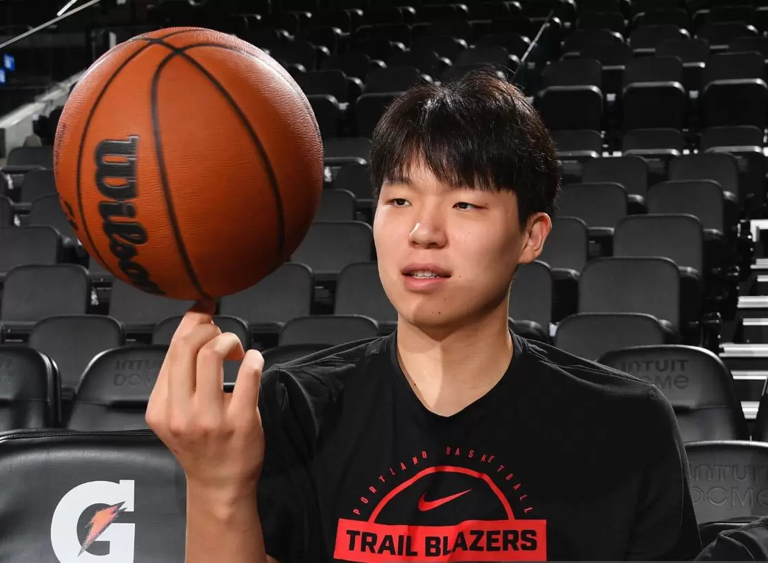 杨瀚森面对快船得到2分,NBA生涯总得分来到6分追平孙悦 杨瀚森面对快船得到2分,NBA生涯总得分来到6分追平孙悦