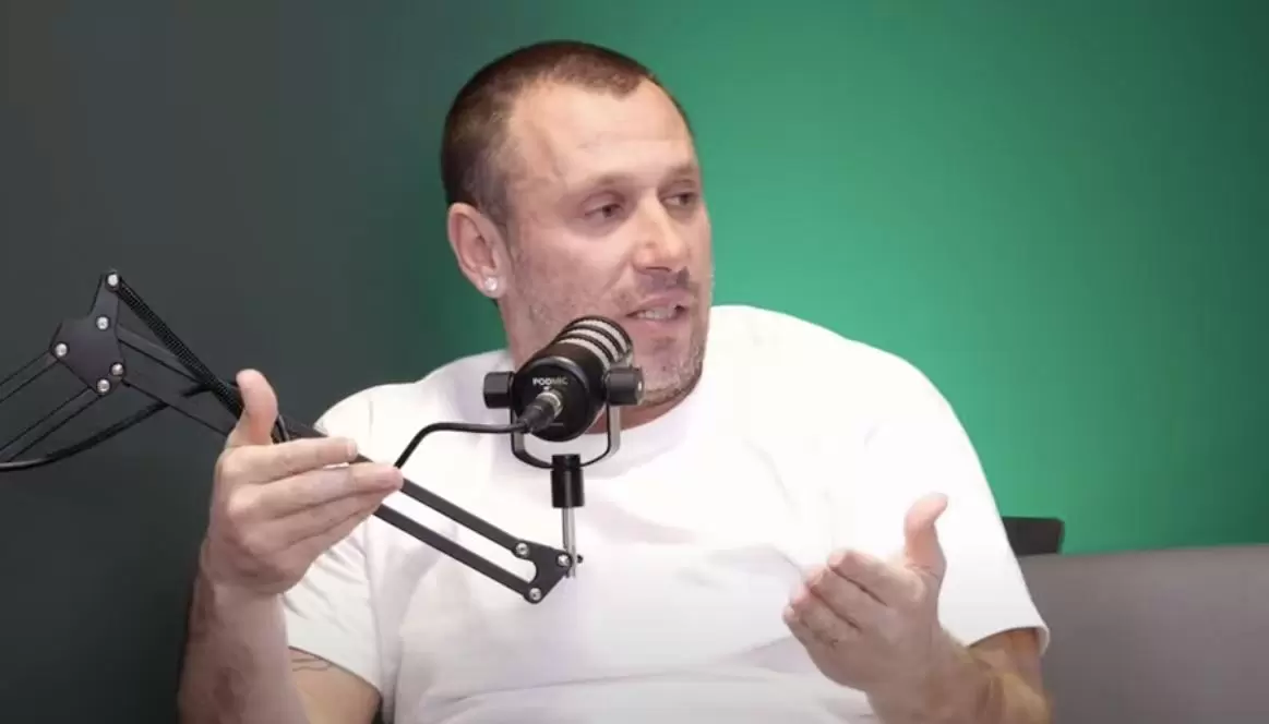 卡萨诺:阿莱格里没有清晰的战术思路,而且也带不动球员成长 卡萨诺:阿莱格里没有清晰的战术思路,而且也带不动球员成长