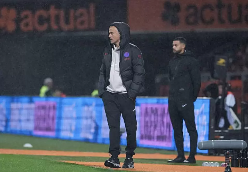 恩里克:很遗憾比赛最终以平局收场;在这个阶段积分很重要 恩里克:很遗憾比赛最终以平局收场;在这个阶段积分很重要