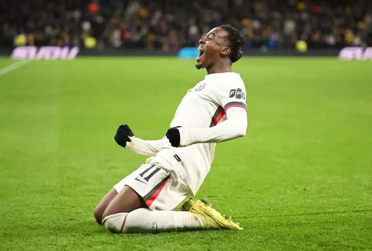 TA：吉滕斯优秀表现闪耀全场；切尔西防线再次暴露问题