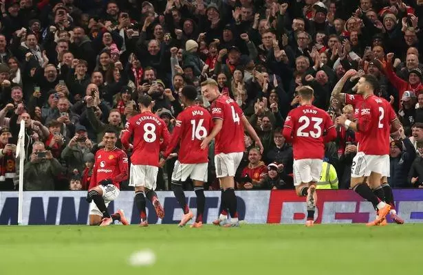 曼晚:卡塞米罗现在是曼联的重要一员,但明年夏天他应该离开 曼晚:卡塞米罗现在是曼联的重要一员,但明年夏天他应该离开