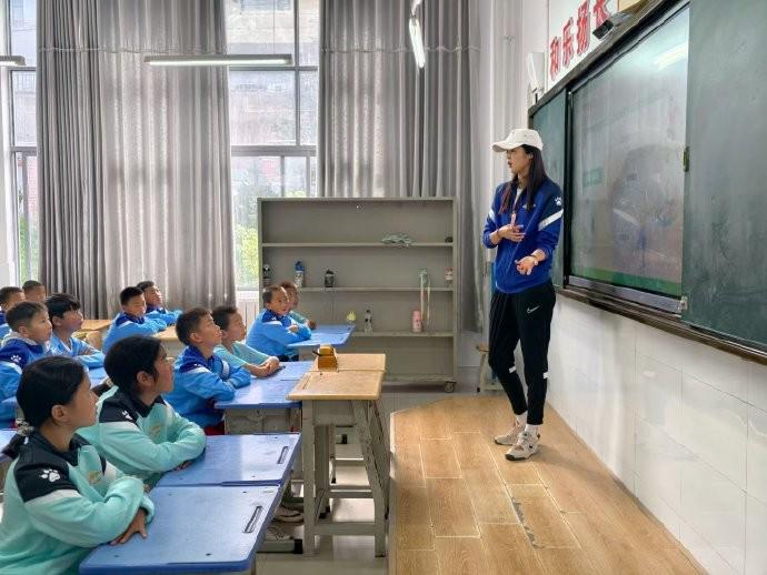 落地云南维西，赵丽娜星球计划第14座公益球场投入使用 (https://www.olegood.com/) pet 第4张