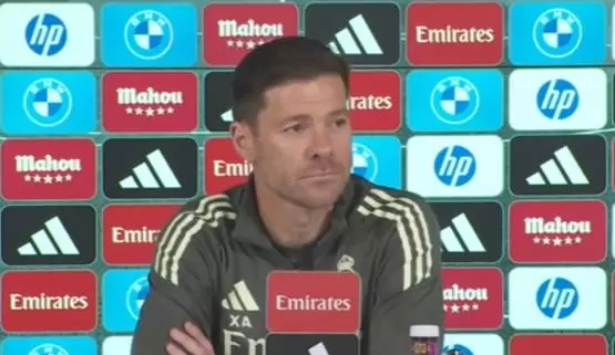 阿隆索:对维尼修斯的道歉非常满意,这个问题周三已彻底解决 阿隆索:对维尼修斯的道歉非常满意,这个问题周三已彻底解决