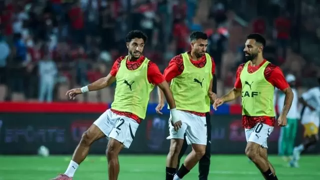 记者:萨拉赫和马尔穆什不会代表埃及参加非洲杯前的热身赛 记者:萨拉赫和马尔穆什不会代表埃及参加非洲杯前的热身赛