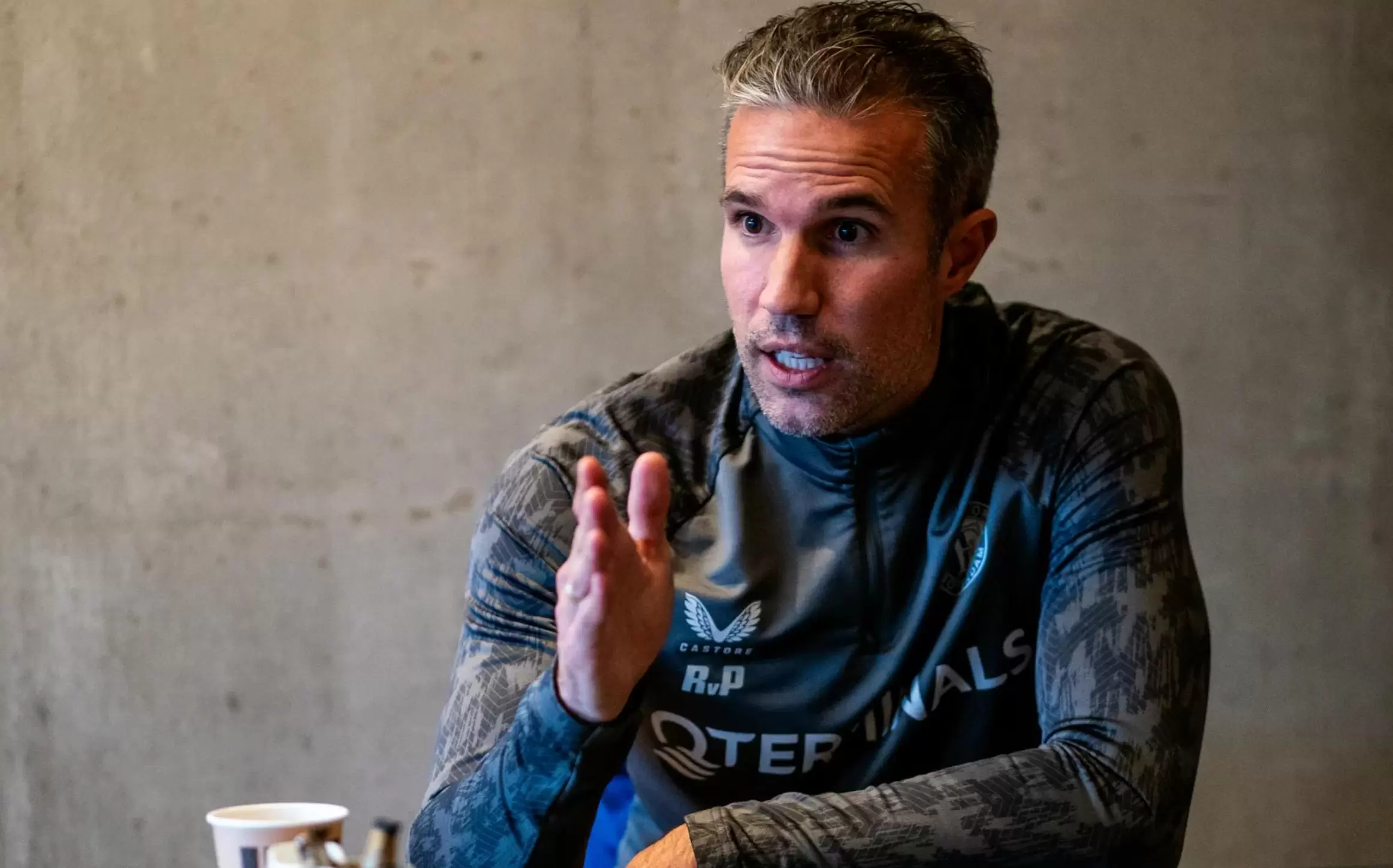 范佩西：瓜迪奥拉训练课让我醍醐灌顶；考教练证书两次没过