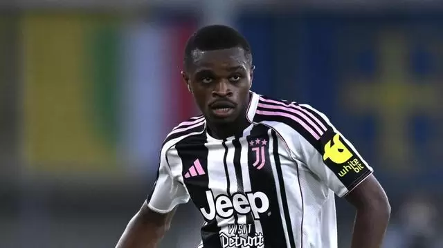 卡卢卢:对球队充满信心,在新主帅的率领下我们在不断进步 卡卢卢:对球队充满信心,在新主帅的率领下我们在不断进步