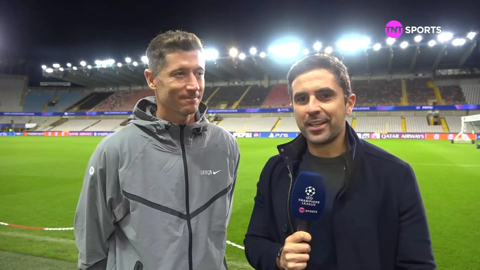 拉菲尼亚金球第五是否不公平?莱万:其实这些排名不能太当真 拉菲尼亚金球第五是否不公平?莱万:其实这些排名不能太当真