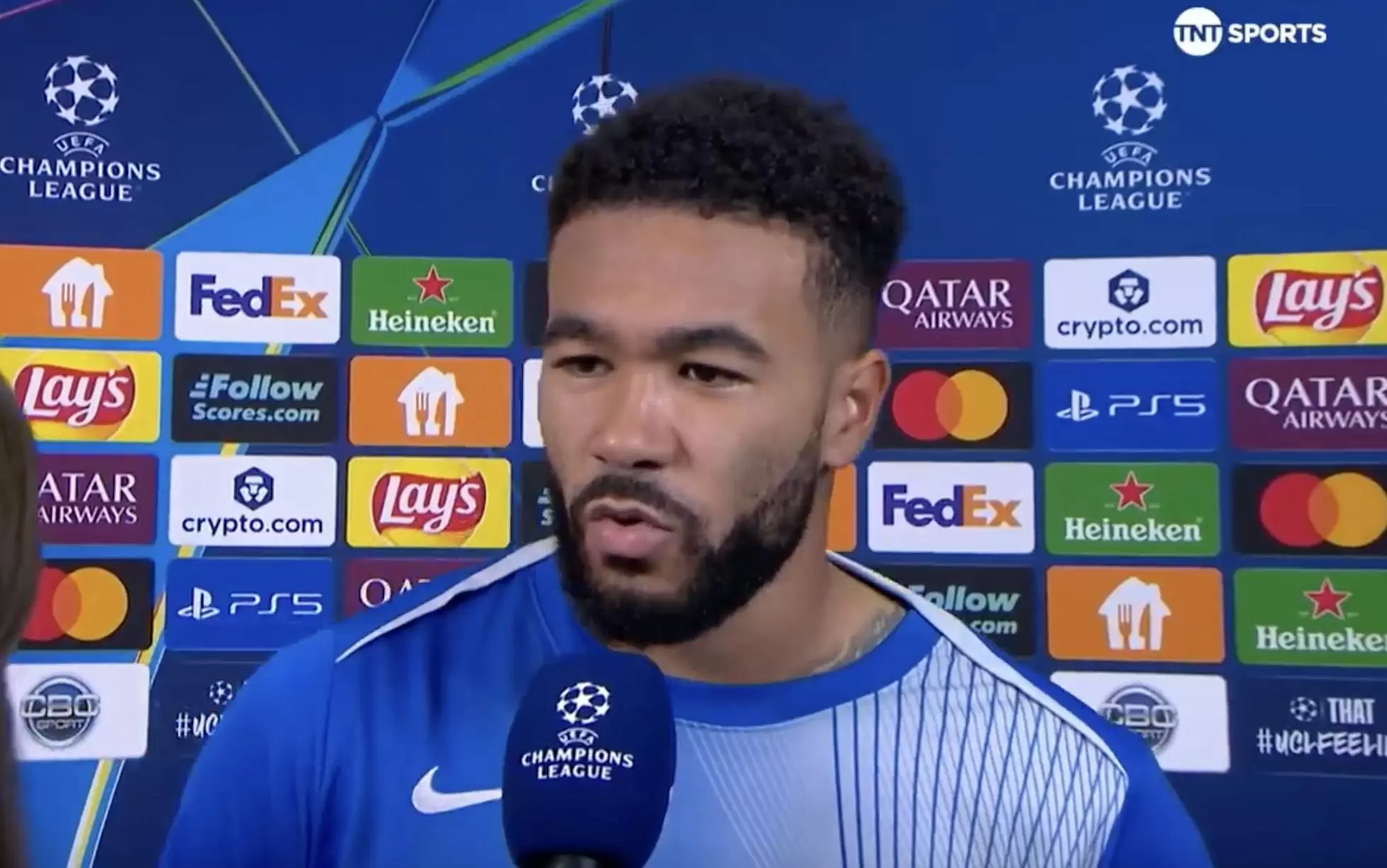 詹姆斯:丢球并不是因为对手有多出色,更多是我们自己的失误 詹姆斯:丢球并不是因为对手有多出色,更多是我们自己的失误