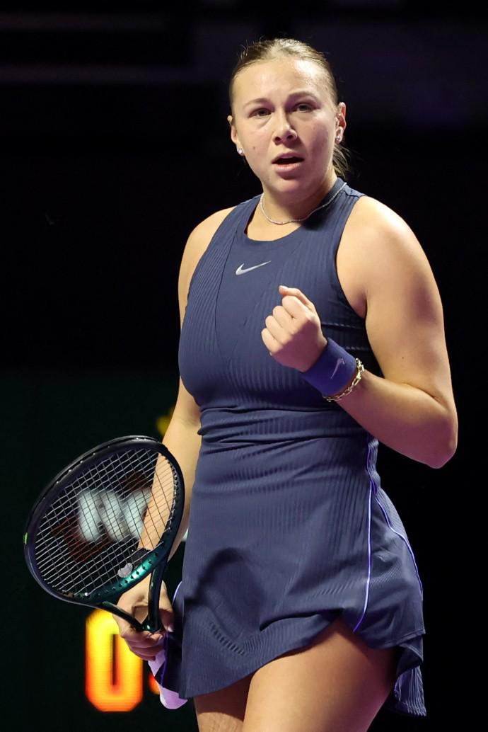 阿尼西莫娃2-1逆转斯瓦泰克，后者无缘总决赛四强 (https://www.olegood.com/) 体育 第2张