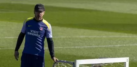 世体：西蒙尼正在考虑多种方案，以应对勒诺尔芒伤缺一个半月