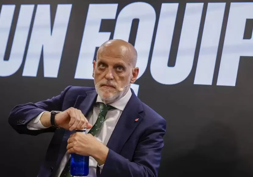 特瓦斯:国家德比不是反暴力的榜样,但球员承受的压力很大 特瓦斯:国家德比不是反暴力的榜样,但球员承受的压力很大