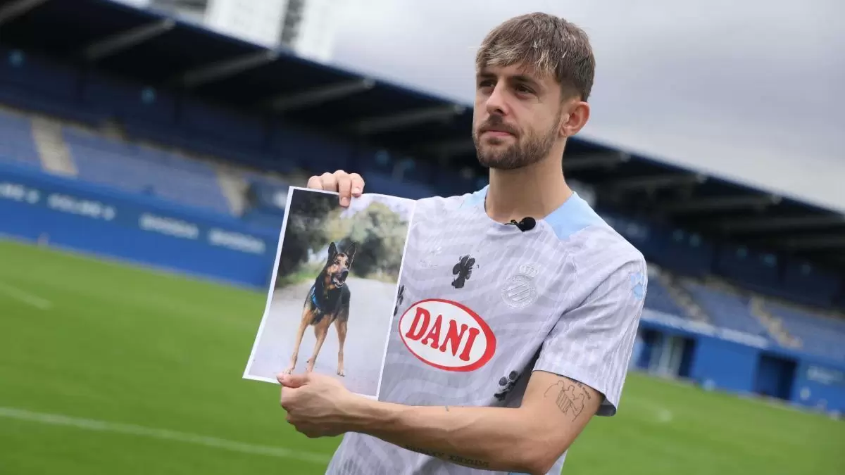 每体:西班牙人举办第三届“鹦鹉不离弃”活动,支持动物领养 每体:西班牙人举办第三届“鹦鹉不离弃”活动,支持动物领养